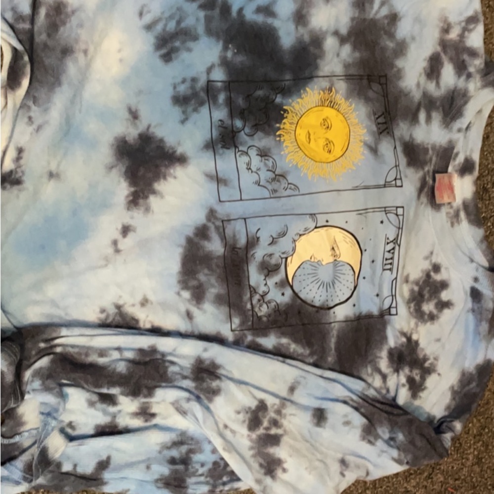 Sun and moon long sleeve blue tie-dye crop top